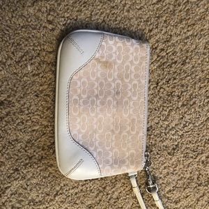 Coach logo white-beige wristlet